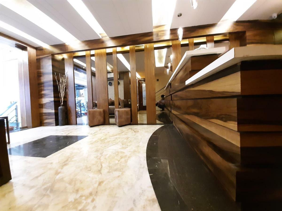 Liza Regency Hotel Ченай Екстериор снимка