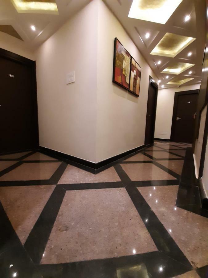 Liza Regency Hotel Ченай Екстериор снимка