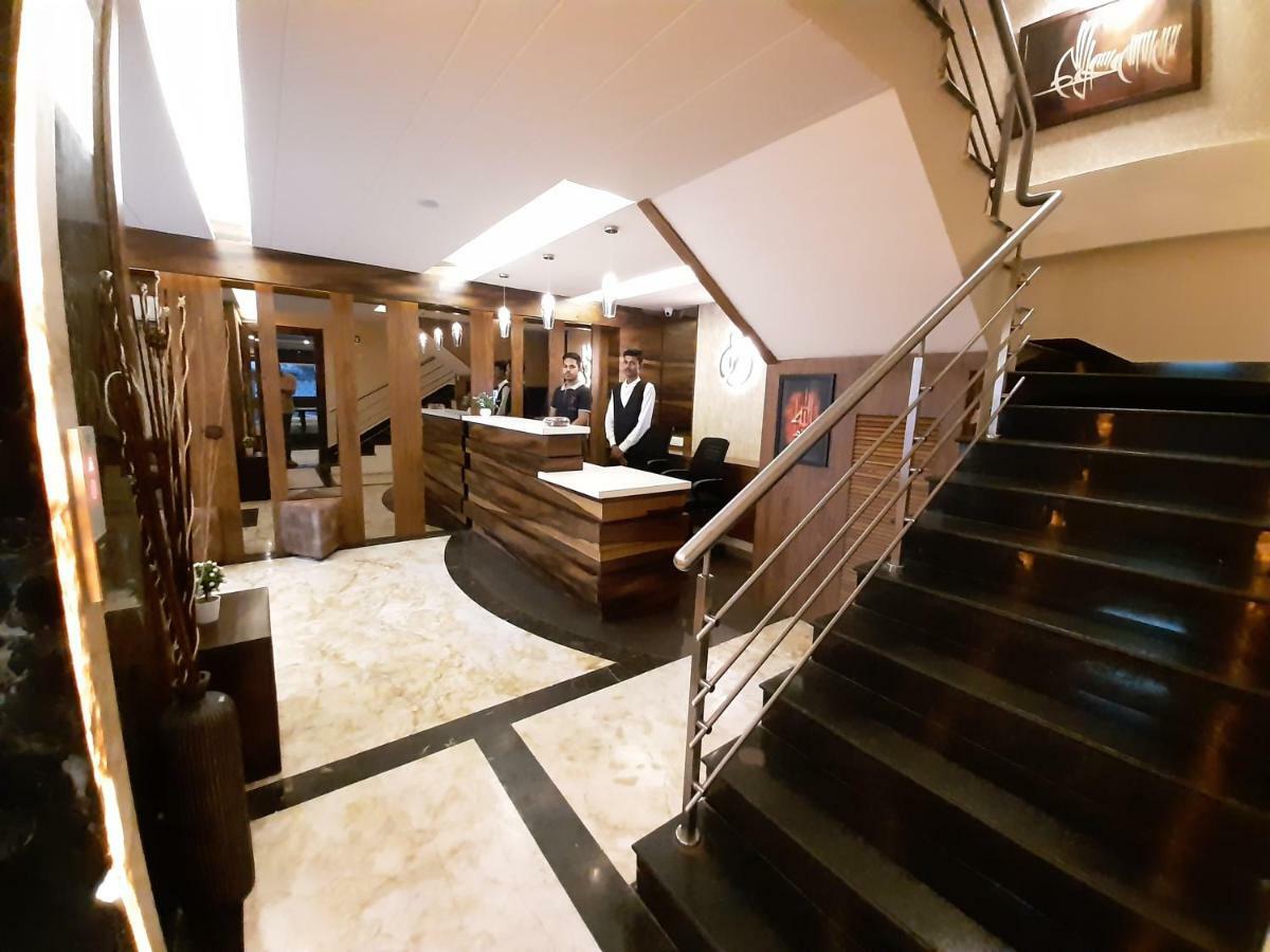 Liza Regency Hotel Ченай Екстериор снимка